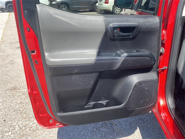 2023 Toyota Tacoma SR5 photo 14