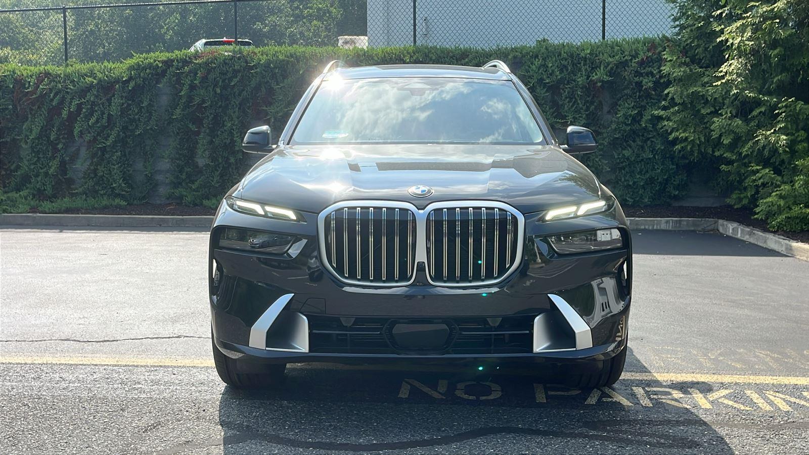 New 2026 Black Sapphire Metallic BMW xDrive40i image 10