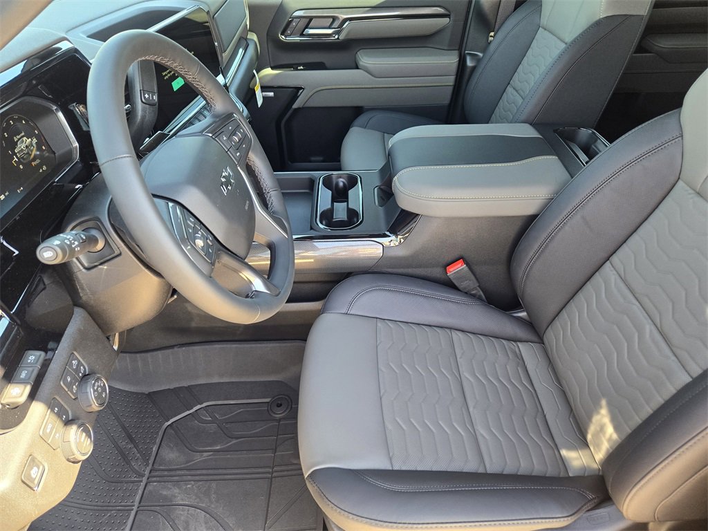2026 Chevrolet Silverado 2500HD ZR2 photo 4