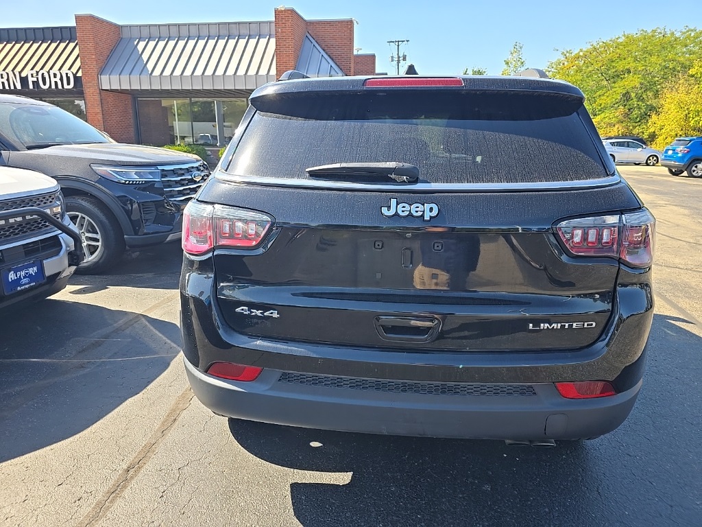 2018 Jeep Compass Limited photo 5