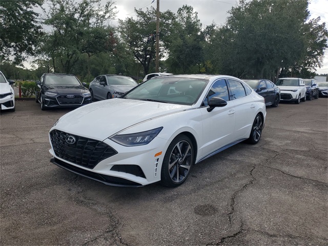2022 Hyundai Sonata SEL Plus photo 4