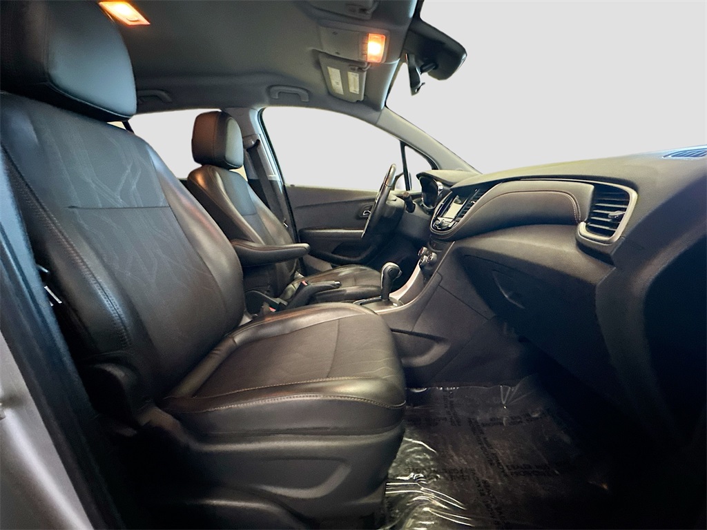 2018 Chevrolet Trax LT photo 9