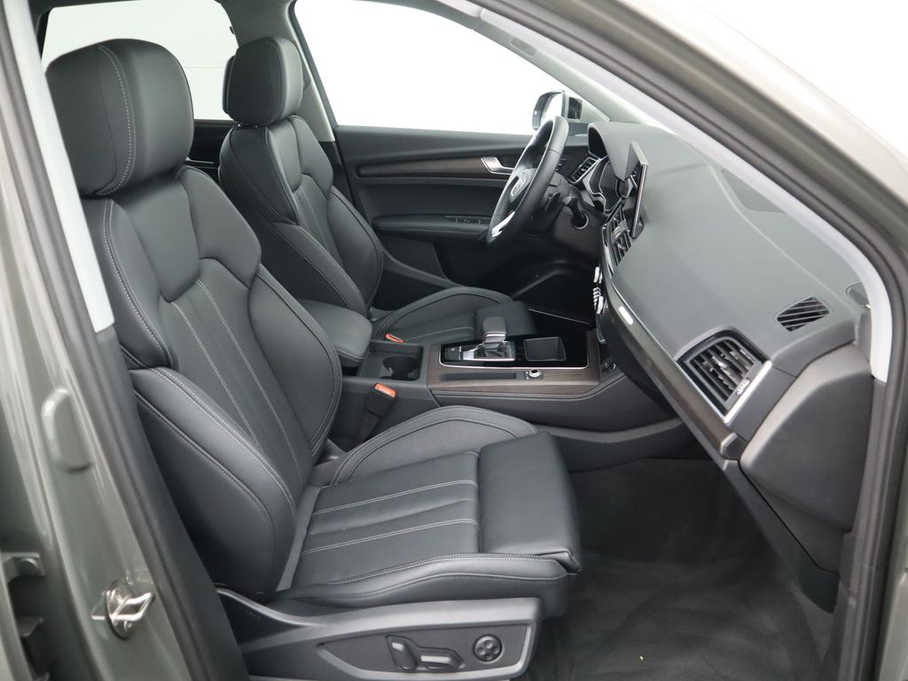 2025 Audi Q5 45 S line Premium Plus photo 18