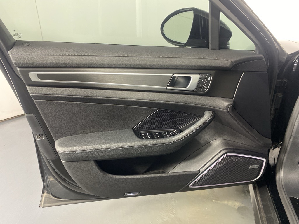 2022 Porsche Panamera 4 Platinum photo 20
