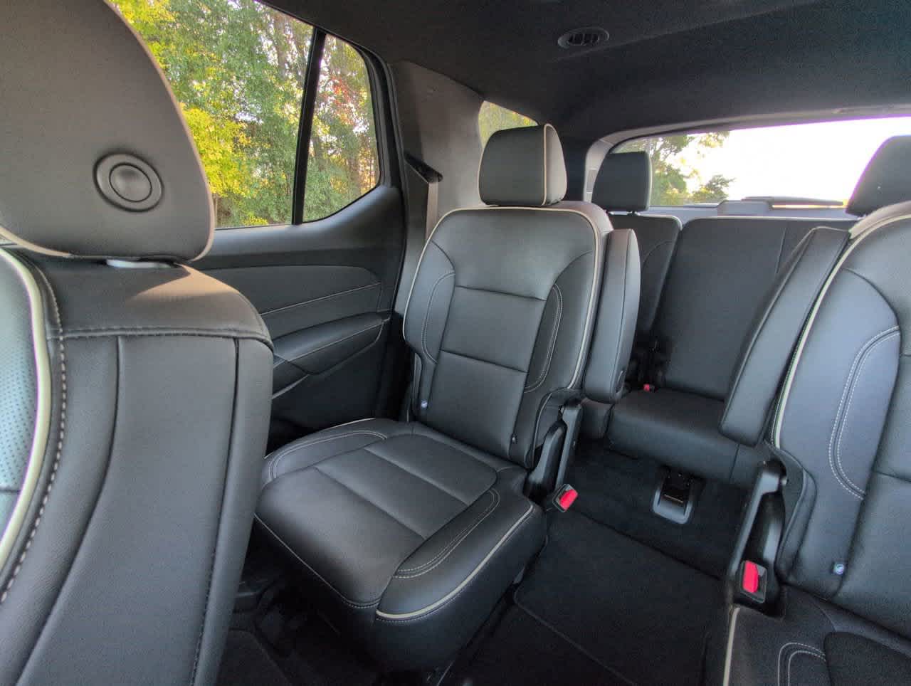 2022 Chevrolet Traverse Premier photo 4