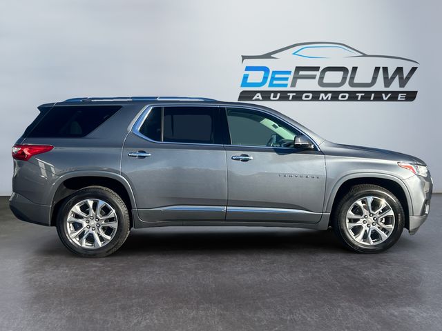 2020 Chevrolet Traverse Premier photo 2