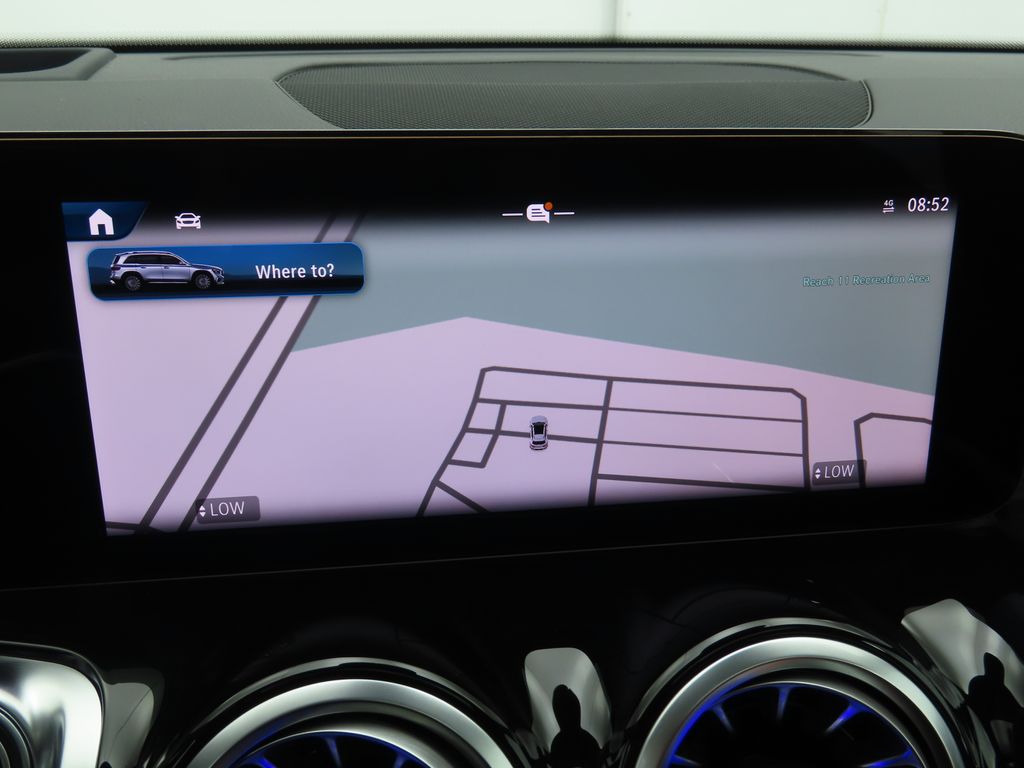 2026 Mercedes Benz GLB 35 AMG 4MATIC photo 15