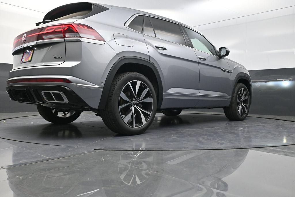 2025 Volkswagen Atlas Cross Sport SEL Premium R-Line photo 24
