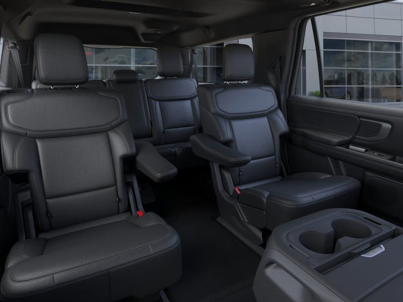 2025 Ford Expedition Platinum MAX photo 9