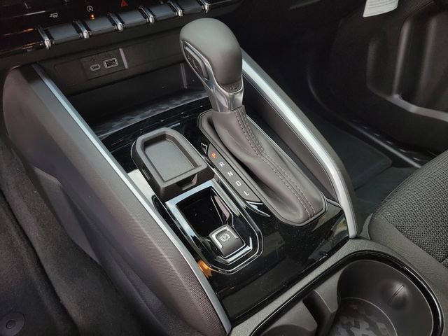 2025 Chevrolet Colorado Work Truck LT photo 12