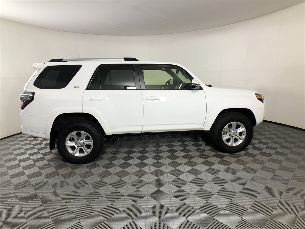 2024 Toyota 4Runner SR5 Premium photo 3