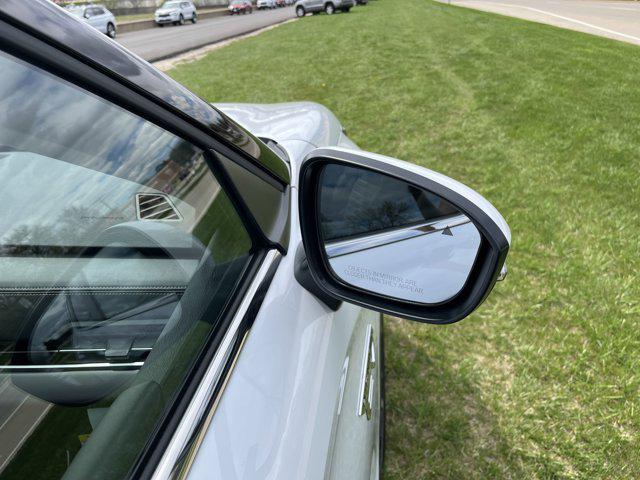 2025 Mitsubishi Outlander PHEV SE S-AWC photo 21