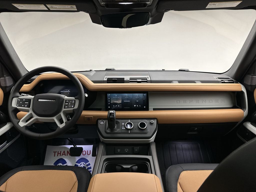 2024 Land Rover Defender 110 X-Dynamic SE photo 12