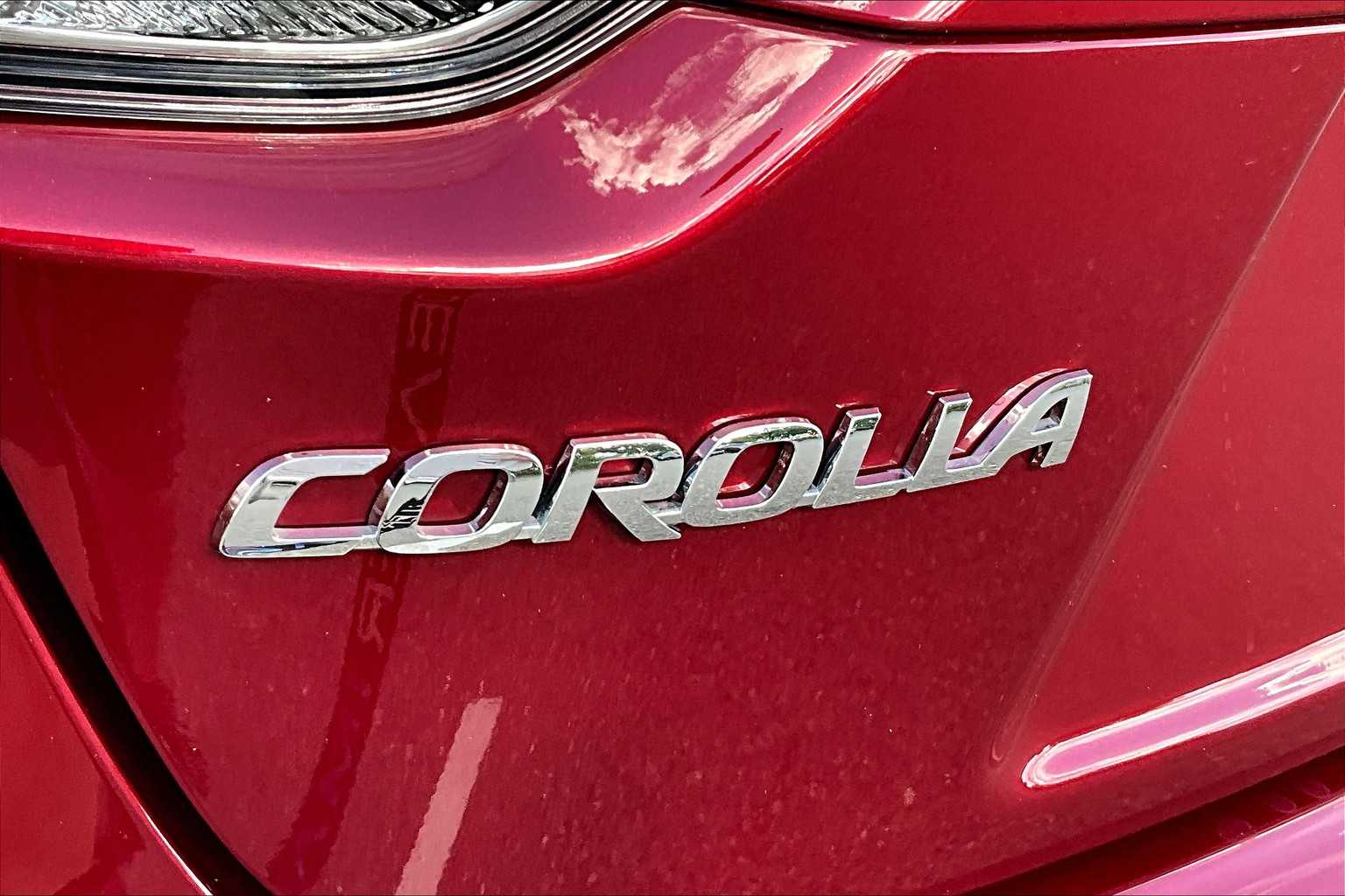 2024 Toyota Corolla LE photo 29
