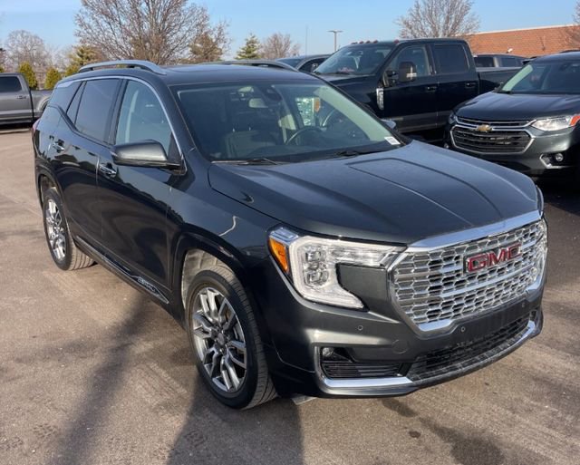 2022 GMC Terrain Denali's photo