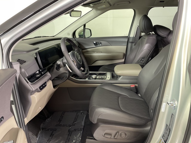 2026 Kia Carnival EX photo 13
