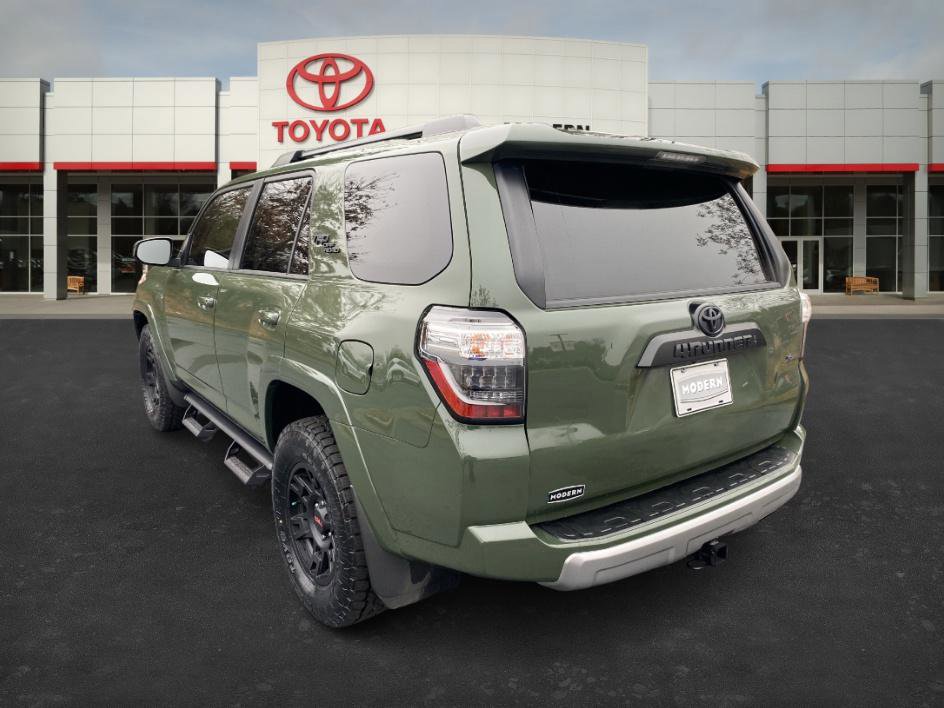 2022 Toyota 4Runner TRD photo 3