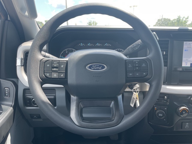 2025 Ford F-350 photo 20