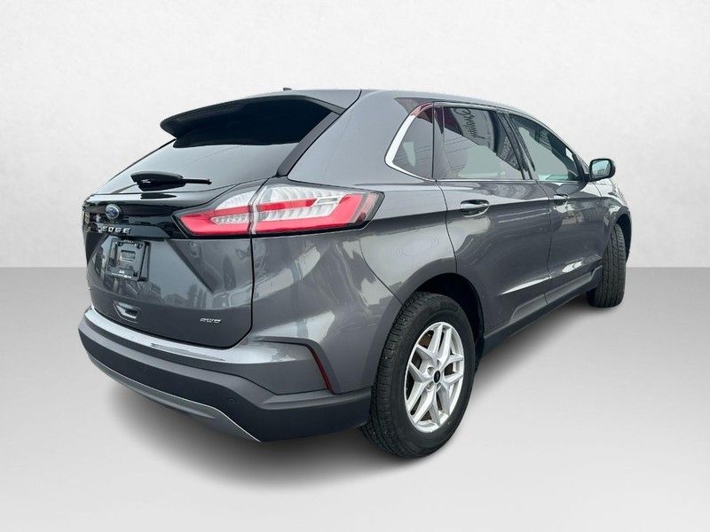 2023 Ford Edge SEL photo 3