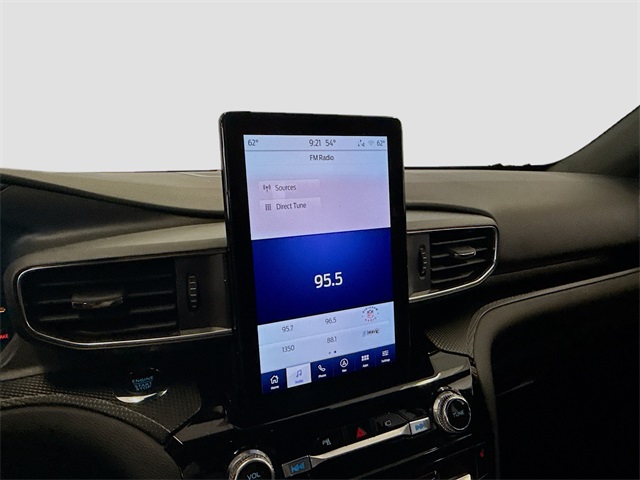 2023 Ford Explorer ST photo 6