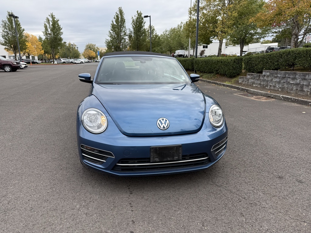 2017 Volkswagen Beetle 1.8T SE photo 2