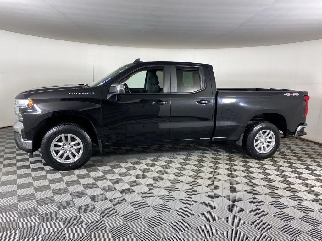 2020 Chevrolet Silverado 1500 LT photo 4