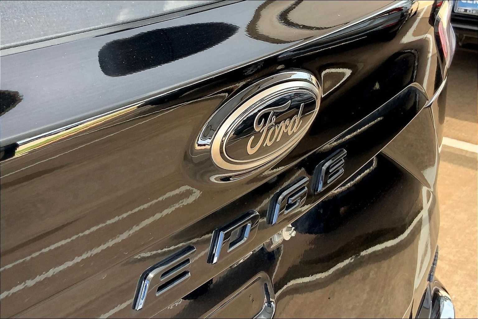 2022 Ford Edge SE photo 51
