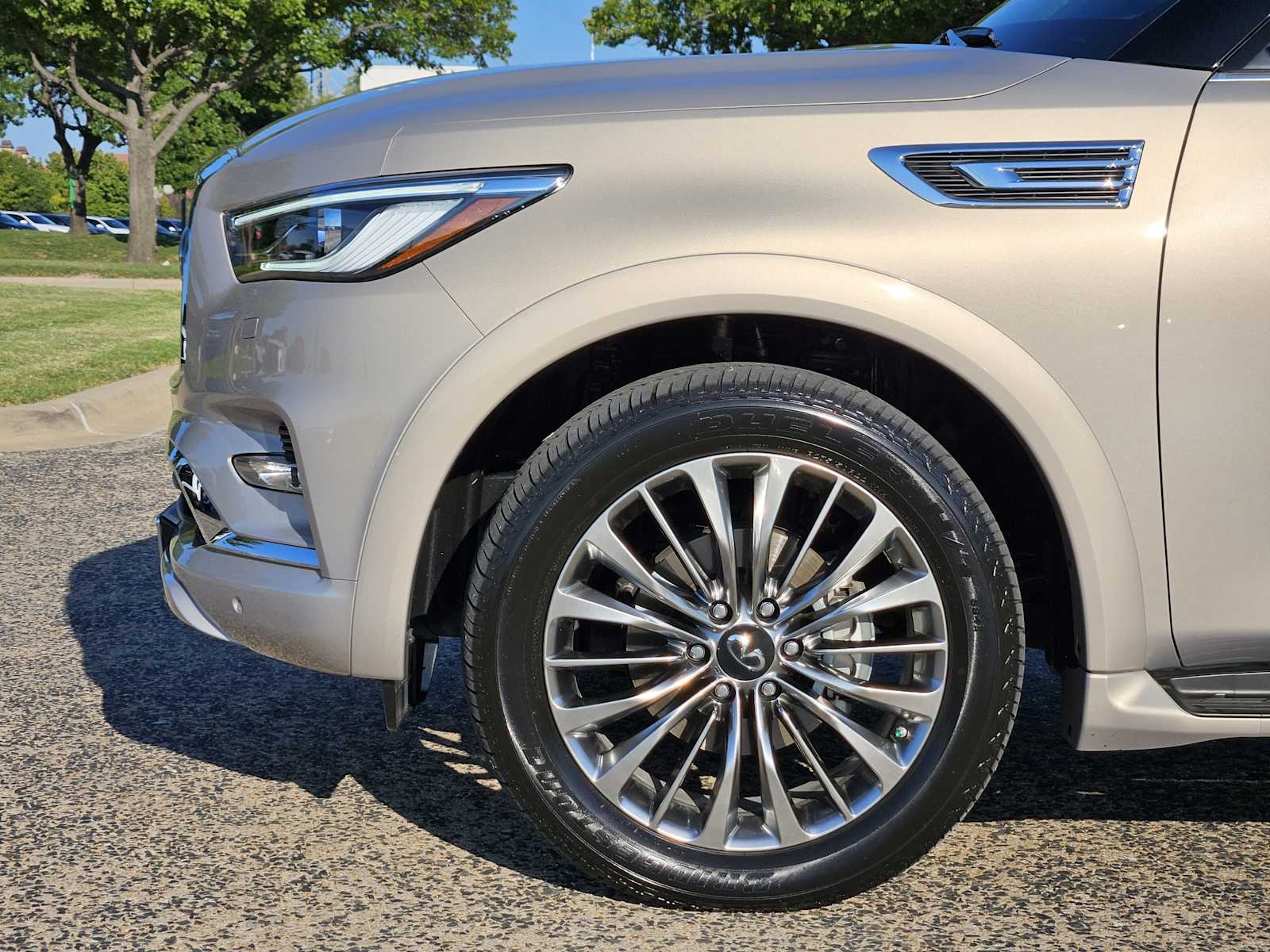 2021 Infiniti QX80 Sensory photo 2