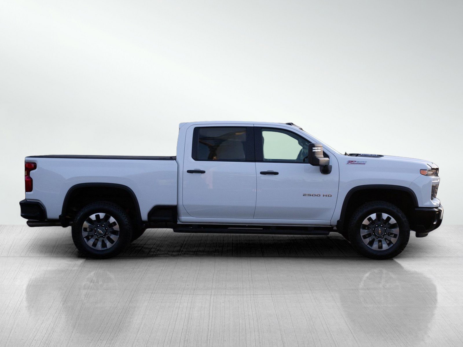 2024 Chevrolet Silverado 2500HD Custom photo 6