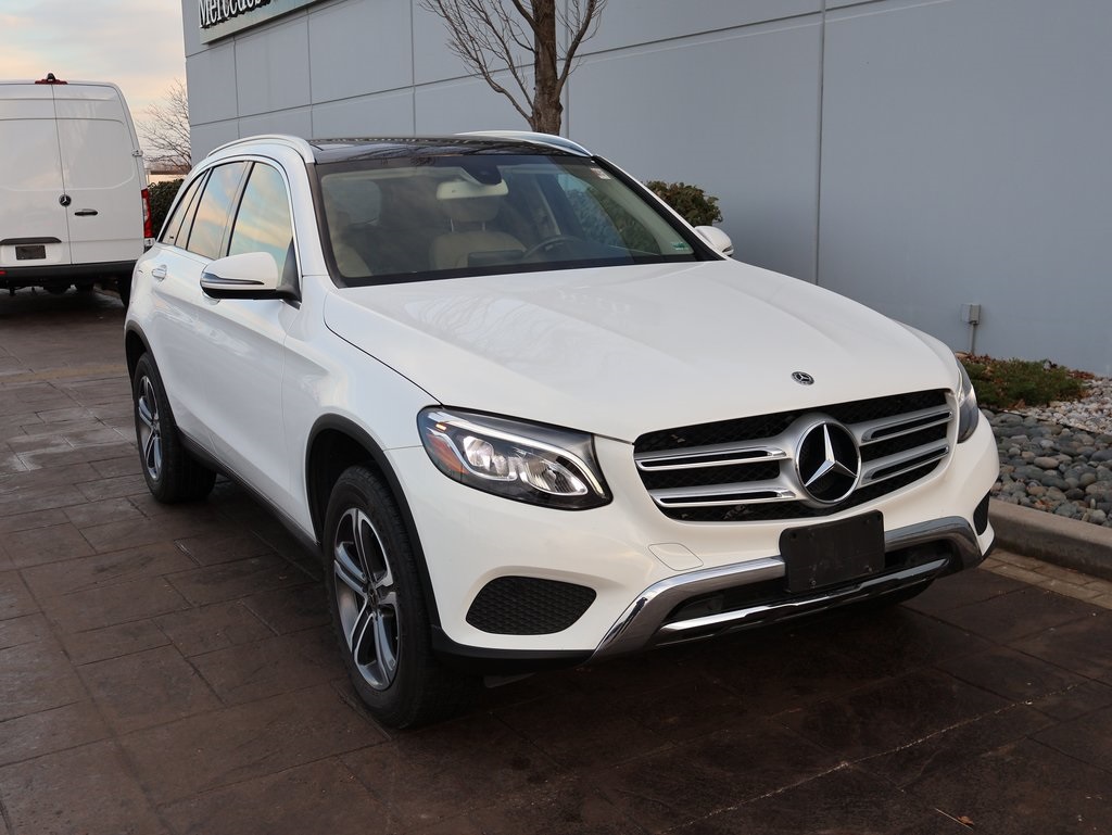 2019 Mercedes-Benz GLC GLC300's photo