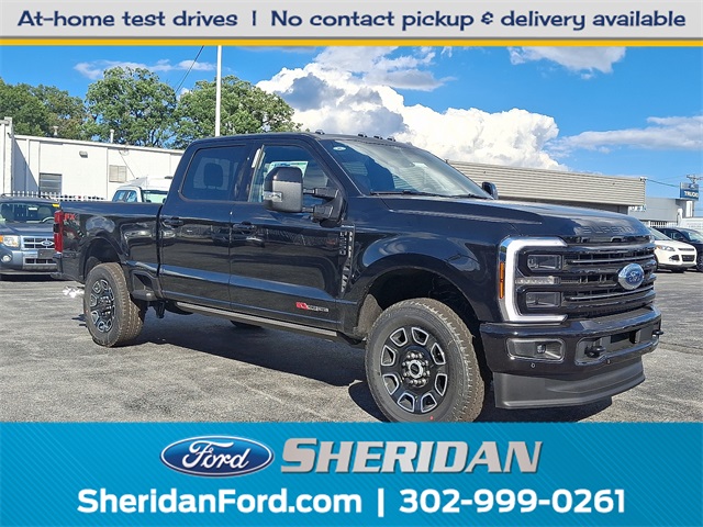 2026 Ford F-250 Super Duty Platinum's photo