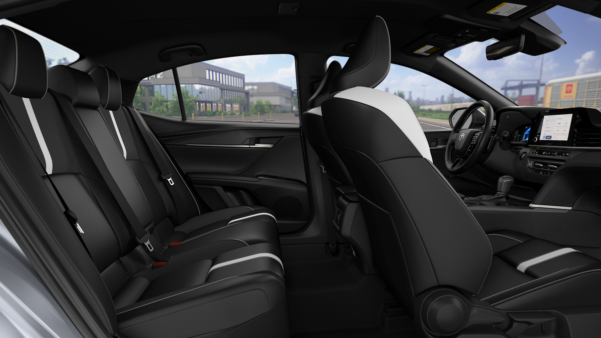 2026 Toyota Camry SE photo 9