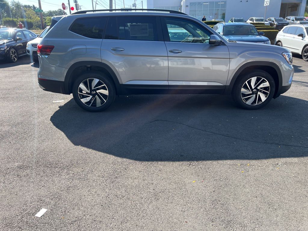 2026 Volkswagen Atlas SE Technology photo 5