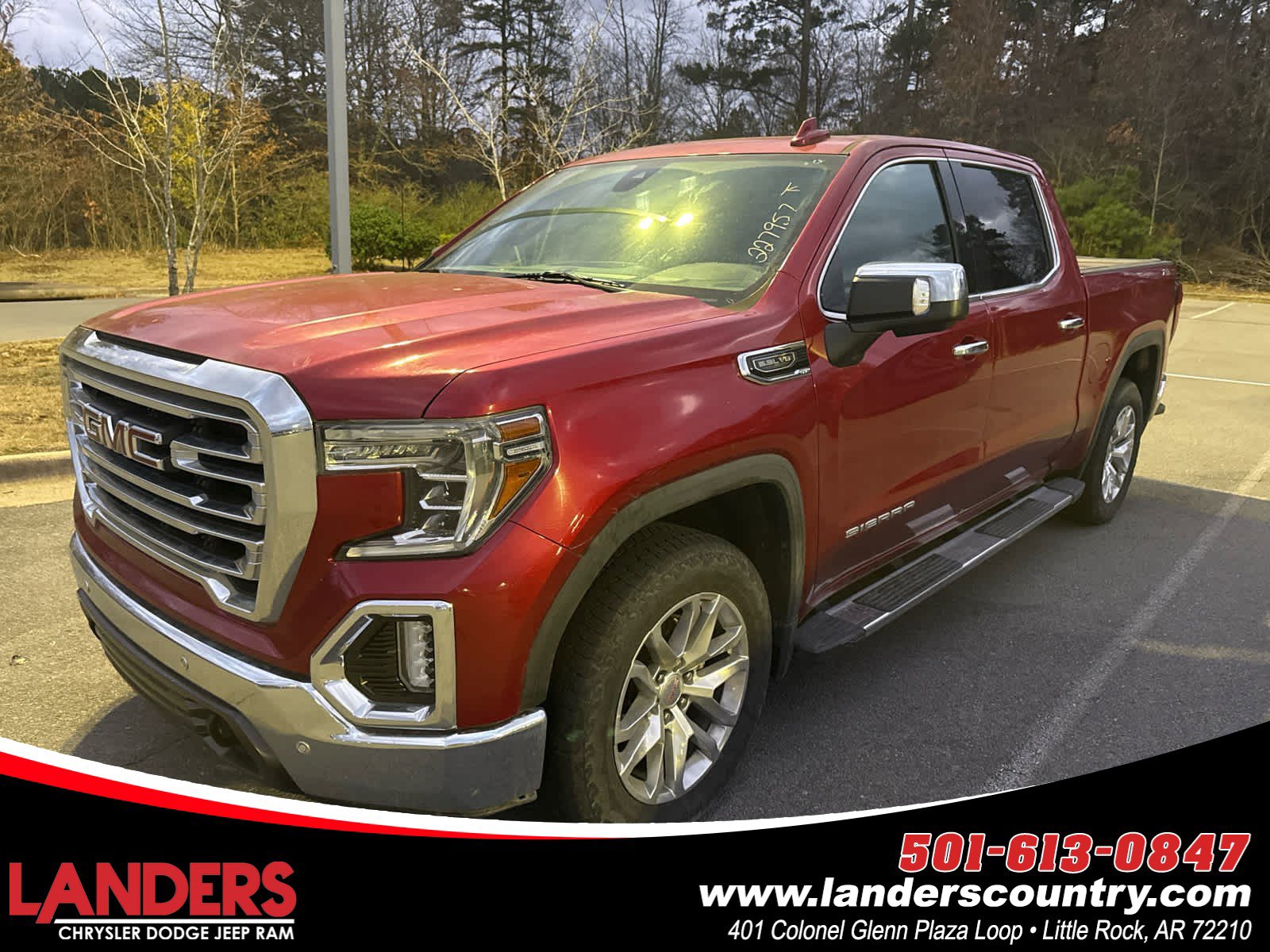 2019 GMC Sierra 1500 SLT's photo