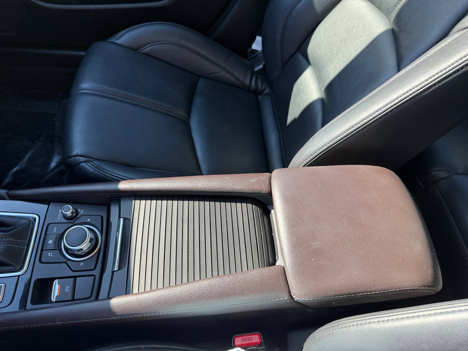 2018 Mazda Mazda3 Touring photo 14