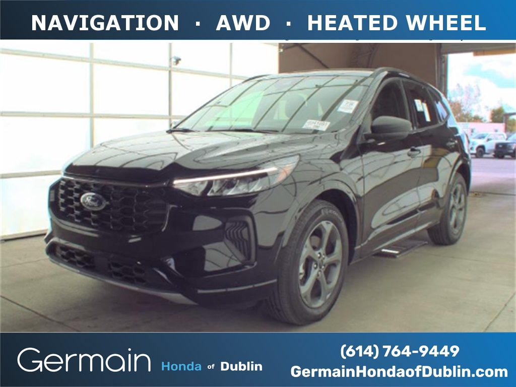 2023 Ford Escape ST-Line's photo