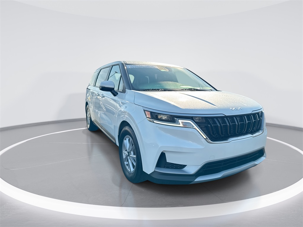 2024 Kia Carnival LX photo 2