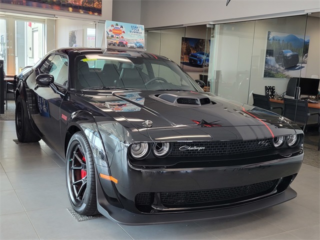 2023 Dodge Challenger R/T Scat Pack Widebody photo 3