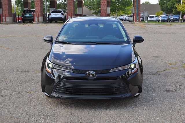 2024 Toyota Corolla LE photo 8