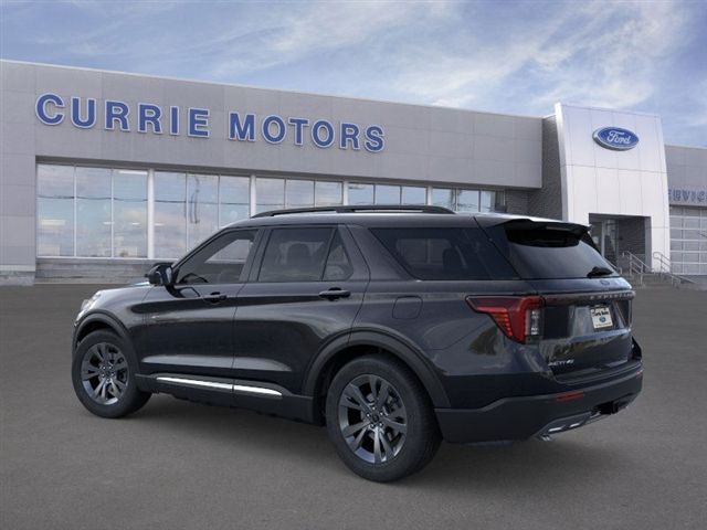 2025 Ford Explorer photo 3