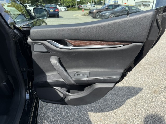 2018 Maserati Ghibli S Q4 photo 15