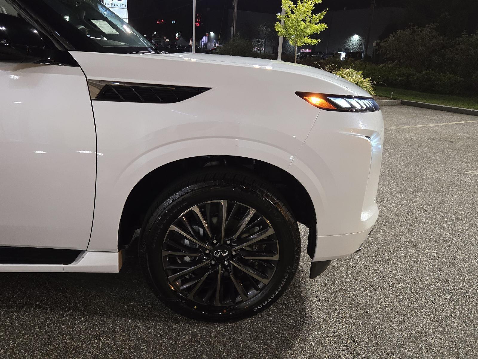 2026 Infiniti QX80 photo 15