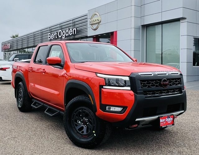 2026 Nissan Frontier PRO-4X's photo