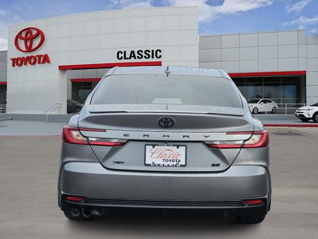 2026 Toyota Camry SE photo 4