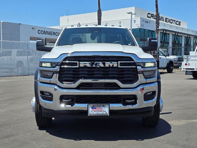 2025 Ram 4500 Tradesman photo 3