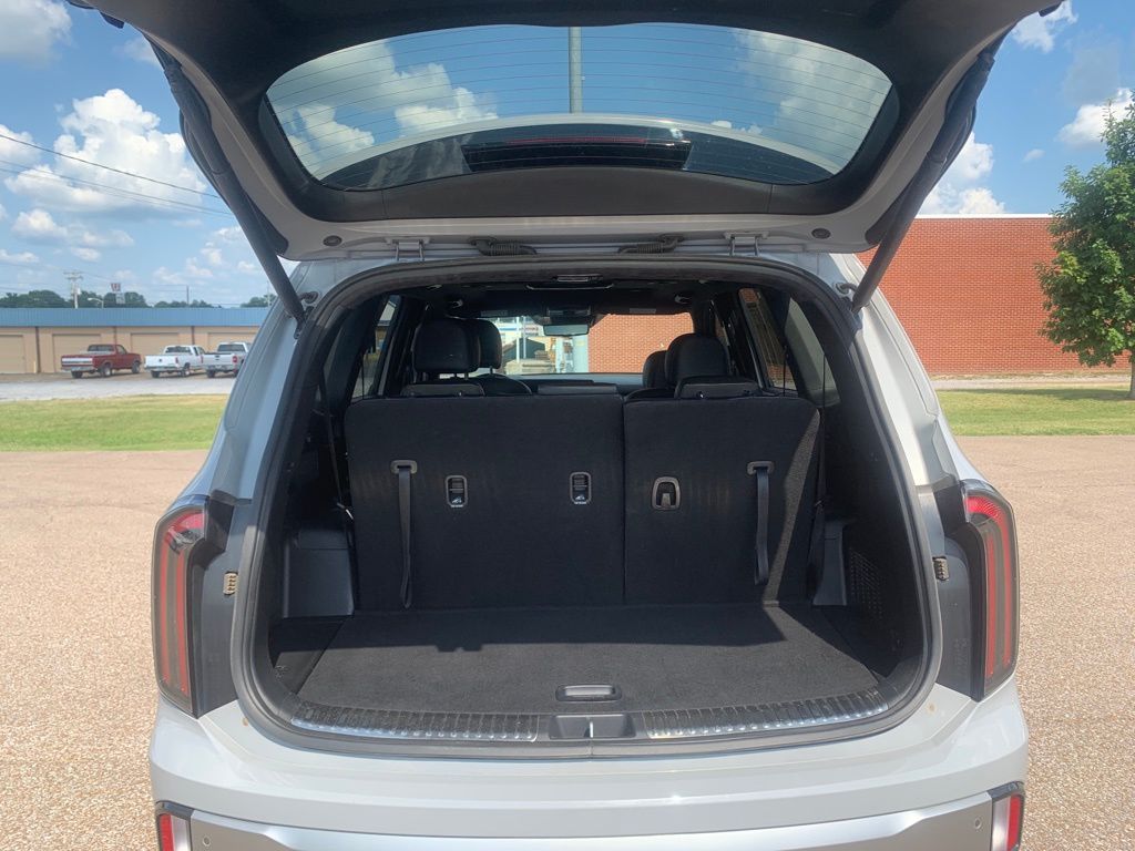 2023 Kia Telluride X-Line photo 25