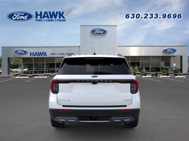 2025 Ford Explorer photo 4