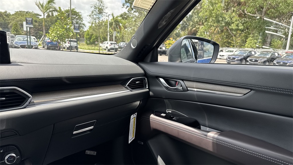 2025 Mazda CX-5 2.5 Turbo Signature photo 14