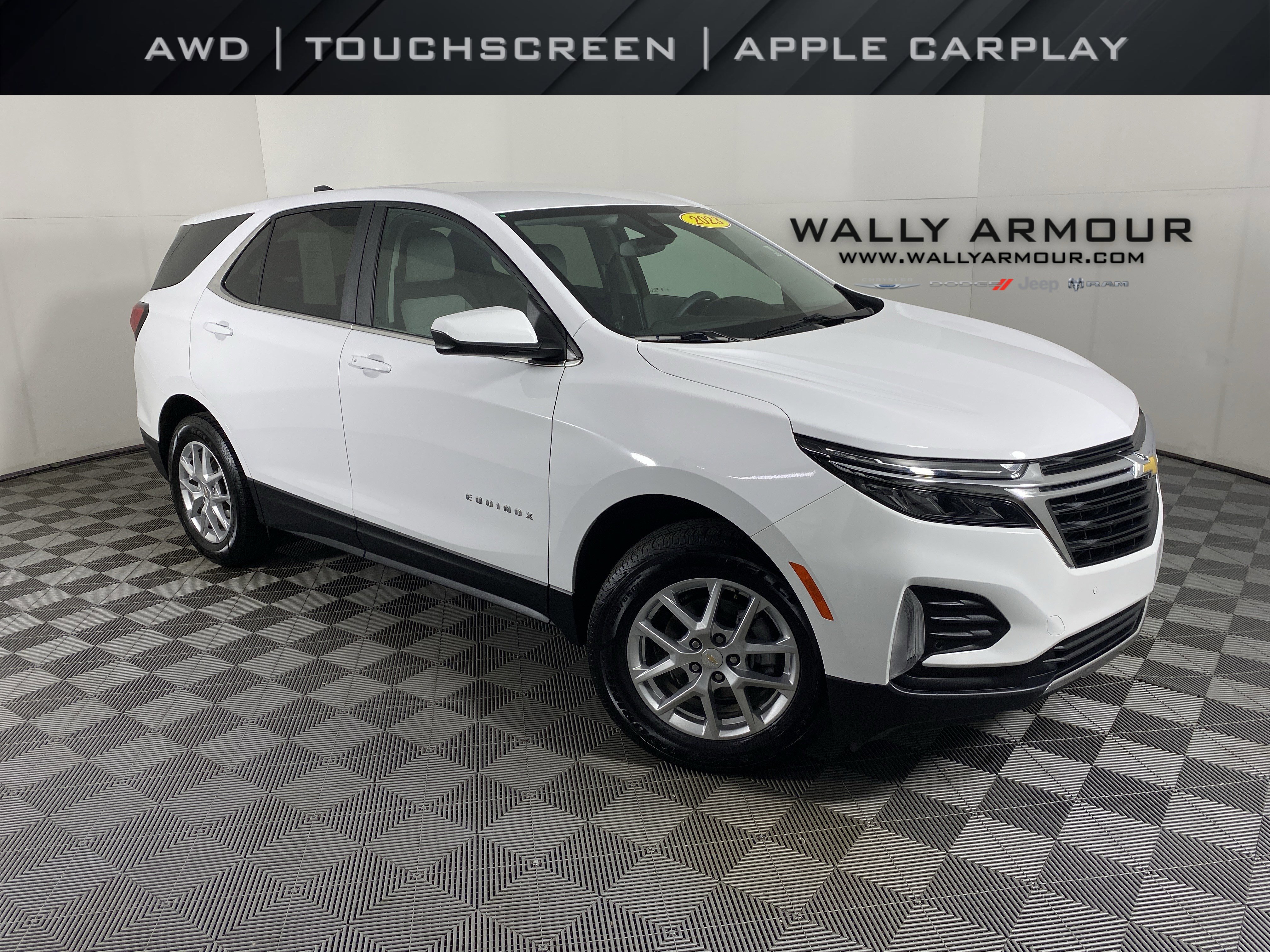 2023 Chevrolet Equinox LT's photo