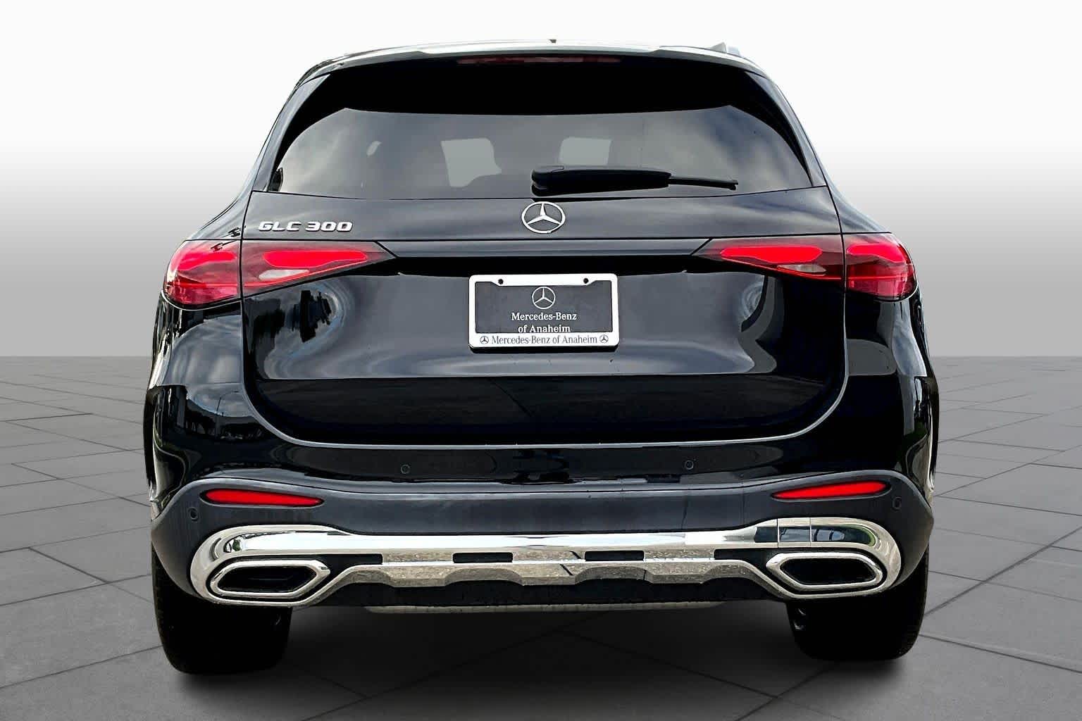 2024 Mercedes Benz GLC 300 photo 4